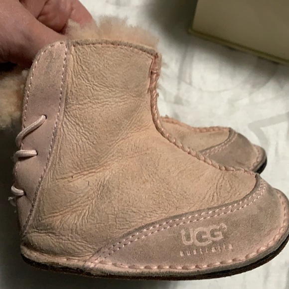 Ugg infant pink booties - Picture 3 of 5